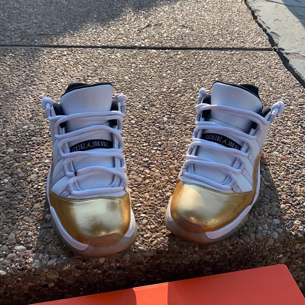 Jordan 11 retro low Closing Ceremony